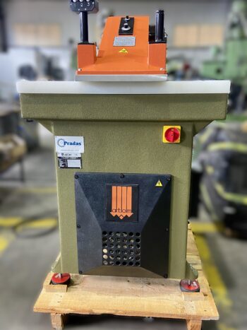 MAQ.CORTAR PIEL ATOM S120CE